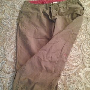🔴  *SALE* Columbia Capri pants.