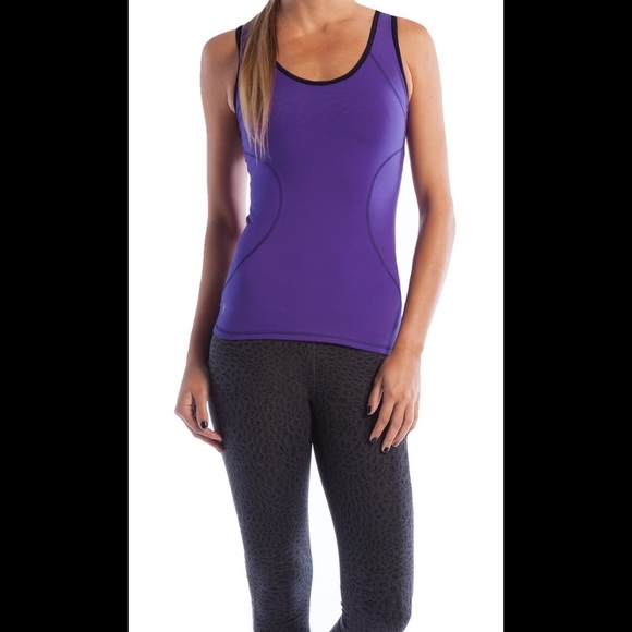 ELLIE SPORT✨ Make it happen Tank. Medium - Picture 3 of 3