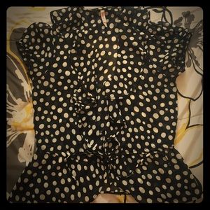 Short sleeve polka dot shirt