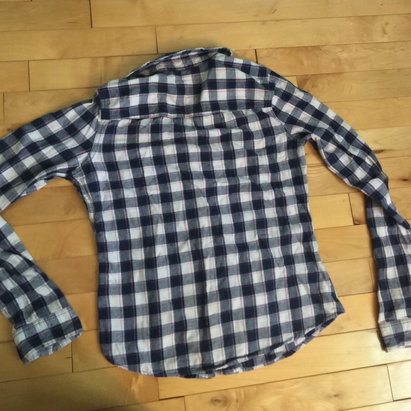 Holliste long sleeve plaid button down shirt - Picture 2 of 3