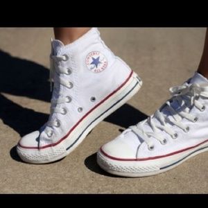 White hightop converse size 8