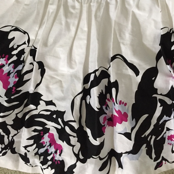 Dress! - Picture 3 of 3