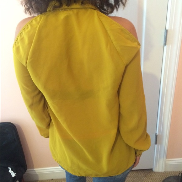 F21 Mustard Blouse - Picture 3 of 3