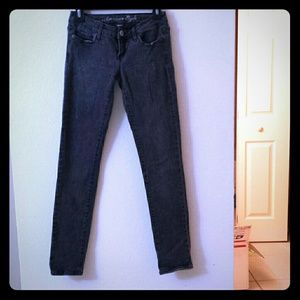 Black American Eagle skinny jeans 00