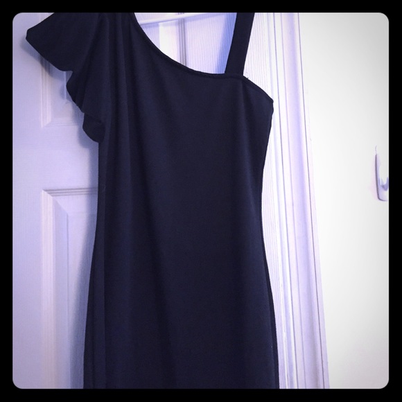 Black one shoulder ruffled bodycon