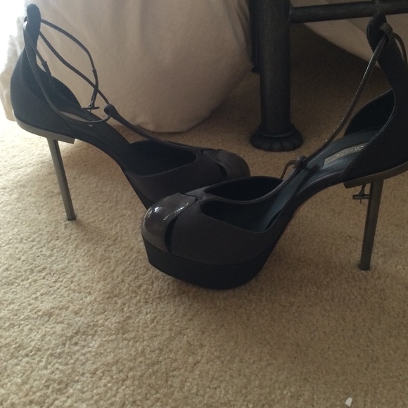Calvin Klein Collection heels - Picture 2 of 3