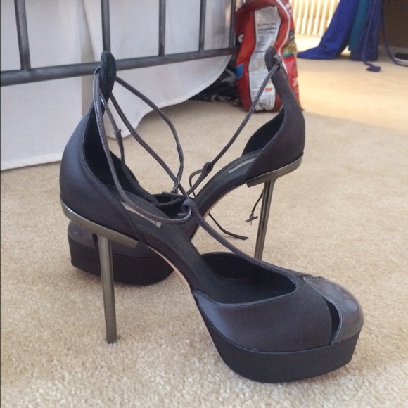 Calvin Klein Collection heels - Picture 3 of 3
