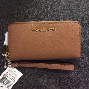 Michael kors phone case wristlet