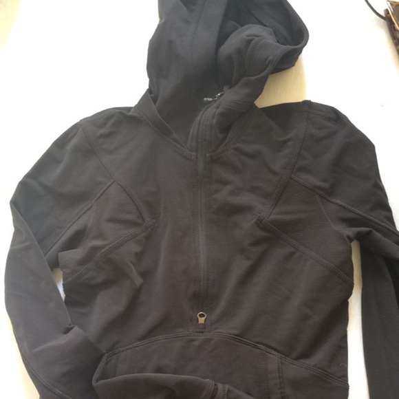 Lulu Lemon Jacket - Picture 3 of 4