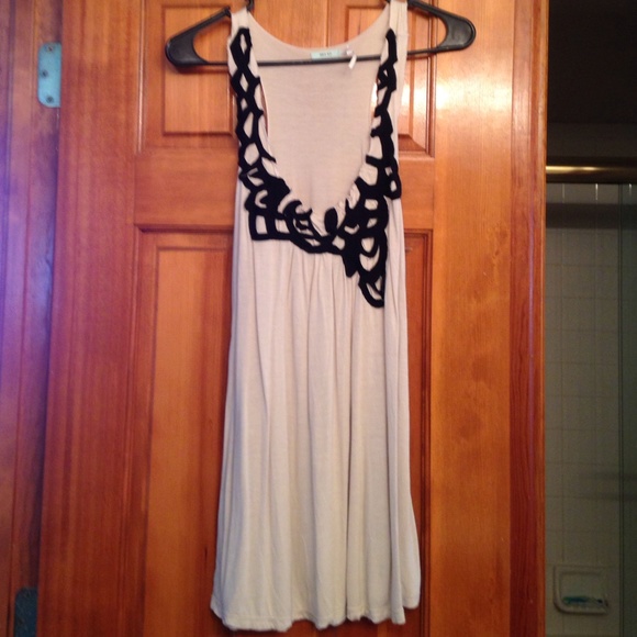 Tan tank top - Picture 1 of 1