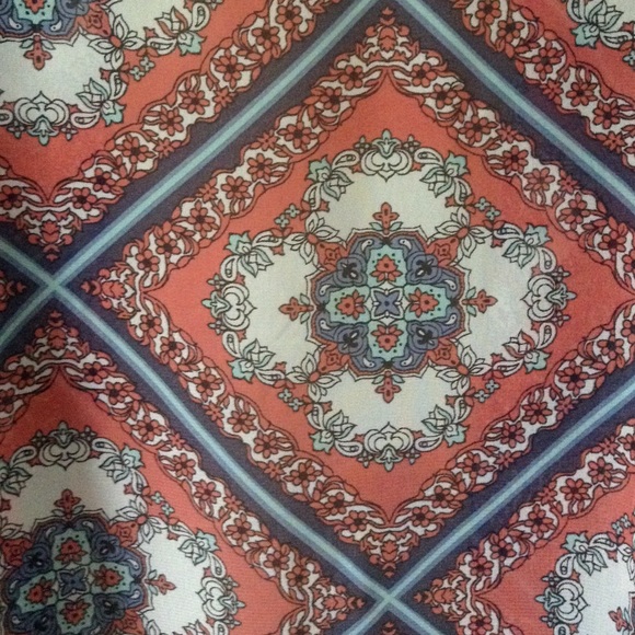 Aztec pattern Cardigan - Picture 3 of 3