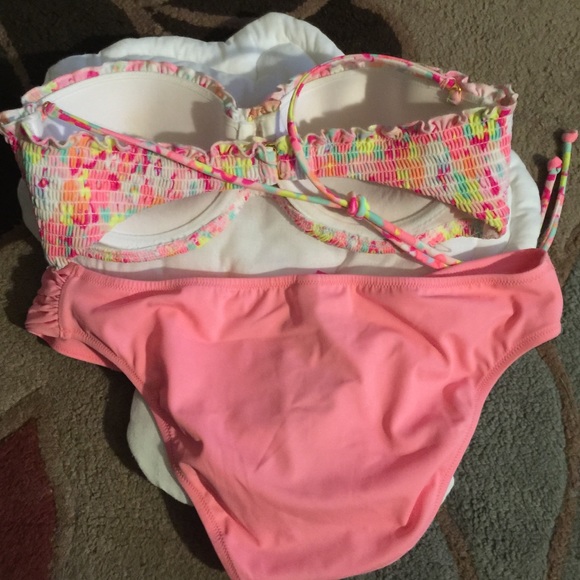 Victoria secret Push-up Bra Top - Picture 2 of 3