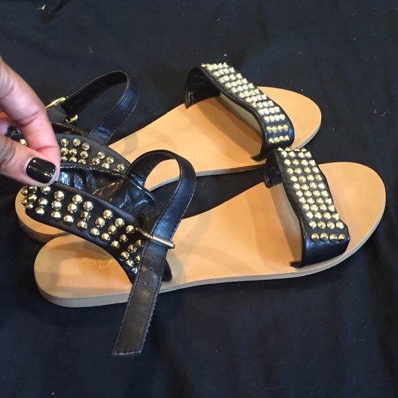 Shoes - GOLD SPIKED SANDALS. FLAT