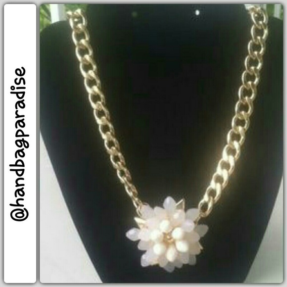 🎉Statement Piece (Host Pick) - Picture 1 of 2