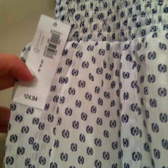 BNWT old navy Flowy skirt - Picture 2 of 2