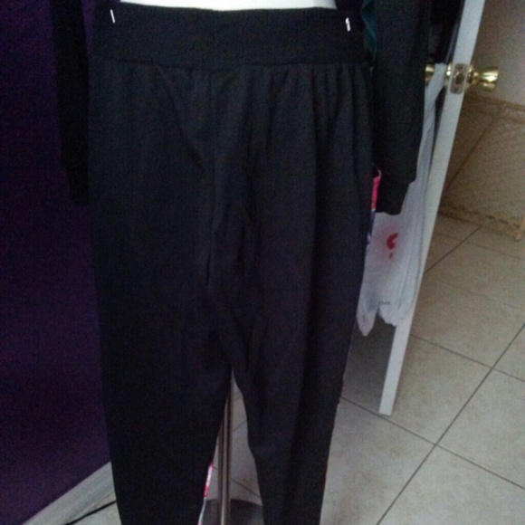 2 piece - Picture 3 of 4