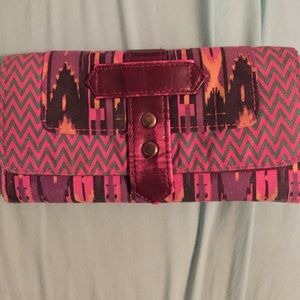 12 pocket tribal print wallet