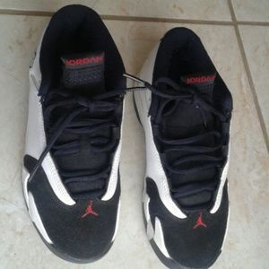 Jordan Retro 14 ( size 3y )