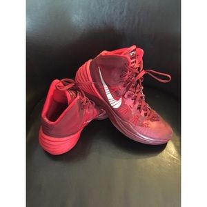 Nike Hyperdunk Basketball Shoes