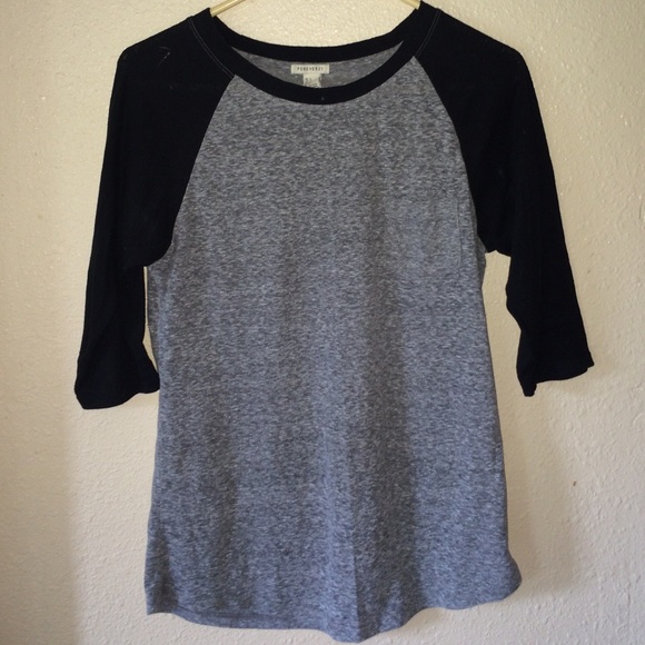Forever 21 Tops - Gray and black baseball tee