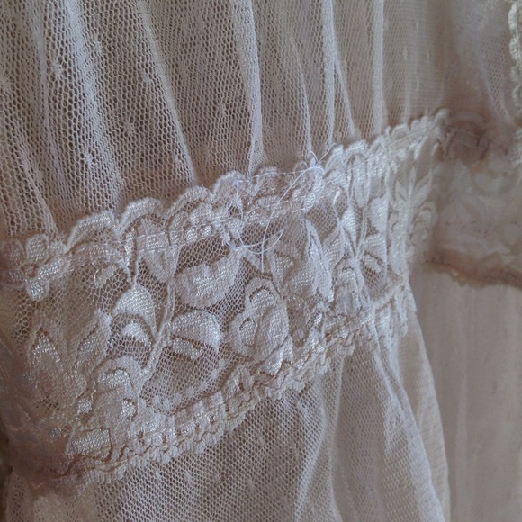 🎉 Host Pick! 🎉 Jolie&Beau, Cream Lace Top - Picture 2 of 3