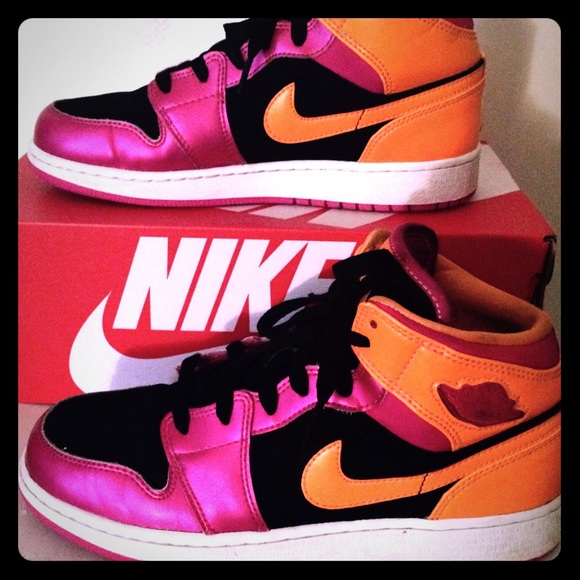 👀💖‼️ Nike Dunks 6.5 👀💖‼️ 💥 MAKE A OFFER 💥