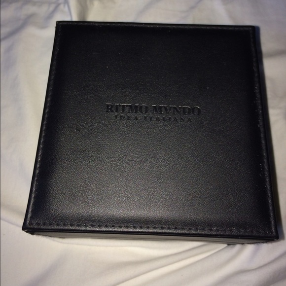 ritmo mvndo watch case