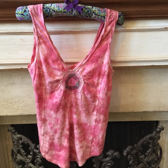 Free People tie dye crochet inlay size L. New