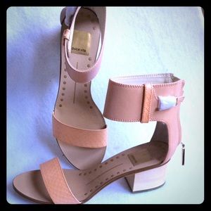 NIB Dolce vita Foxie Low Sandal, Tangerine, 8.5 M