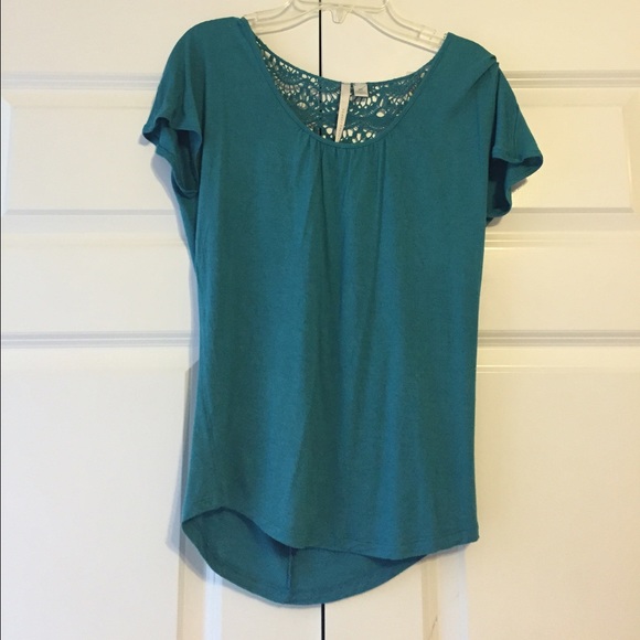 Flowy tops
