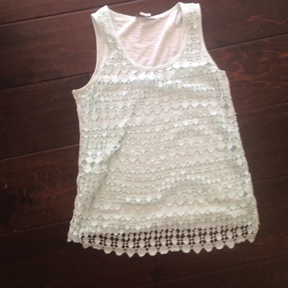 Light blue, textured tank top