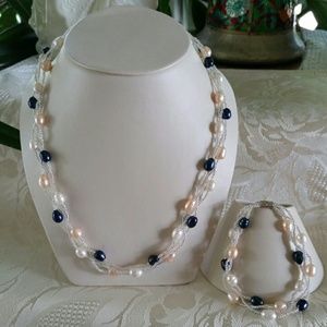 NWOT Multicolor Rice pearls necklace set