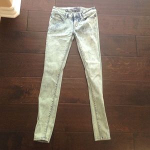 Green jeans