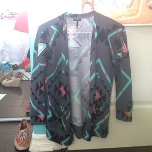 Patterned, light sweater