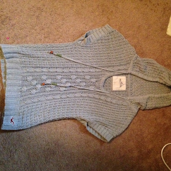 Hollister sweater