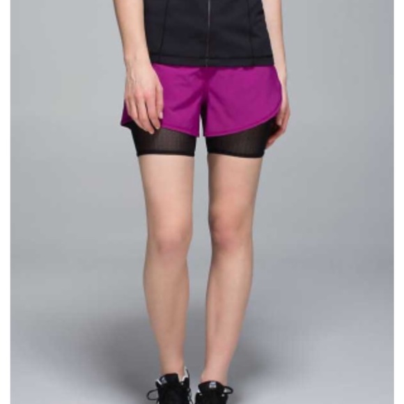 Lululemon NWT Hot to Street Short - Picture 3 of 4