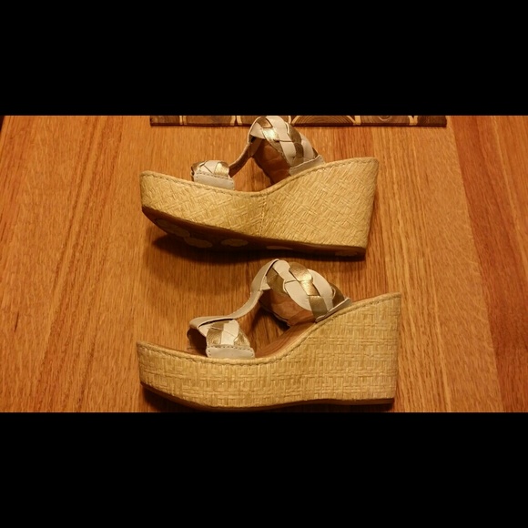 Born sandal wedges
