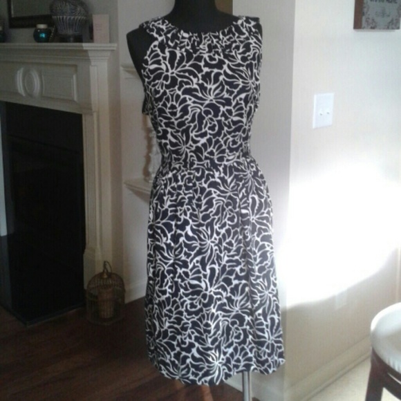 Ann Taylor Dresses & Skirts - Ann Taylor dress