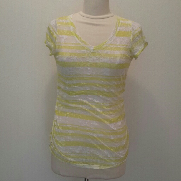2 Shirt Bundle in Yellow and Lavender