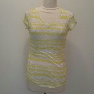 2 Shirt Bundle in Yellow and Lavender