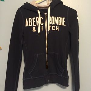 Abercrombie & Fitch sweater