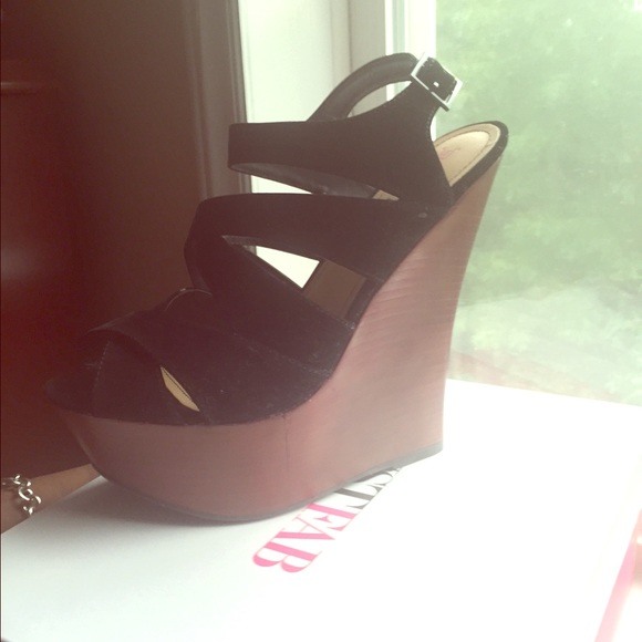 BRAND NEW JustFab Wedges