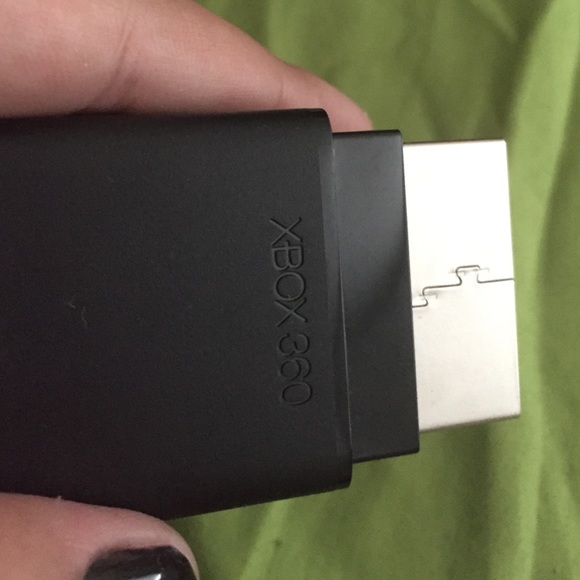 Xbox360 video cable - Picture 2 of 3