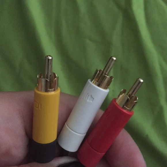 Xbox360 video cable - Picture 3 of 3