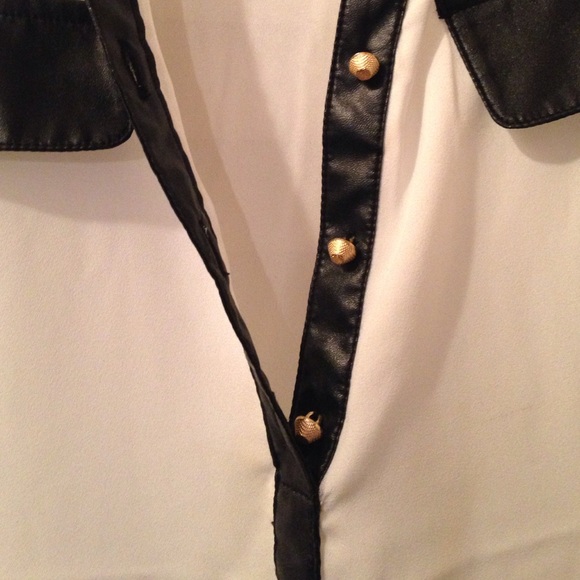 Sheer top - Picture 2 of 3