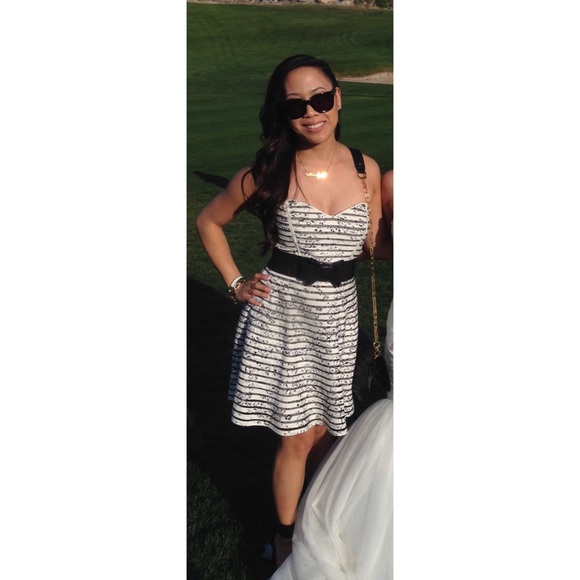 Parker Striped Black/White Splatter Dress Size 2 - Picture 3 of 4