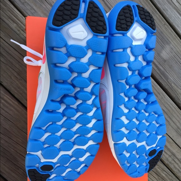 ❌SOLD❌ Brand New! Nike Flex Run - Picture 2 of 4