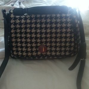 Vera Bradley Houndstooth cross body