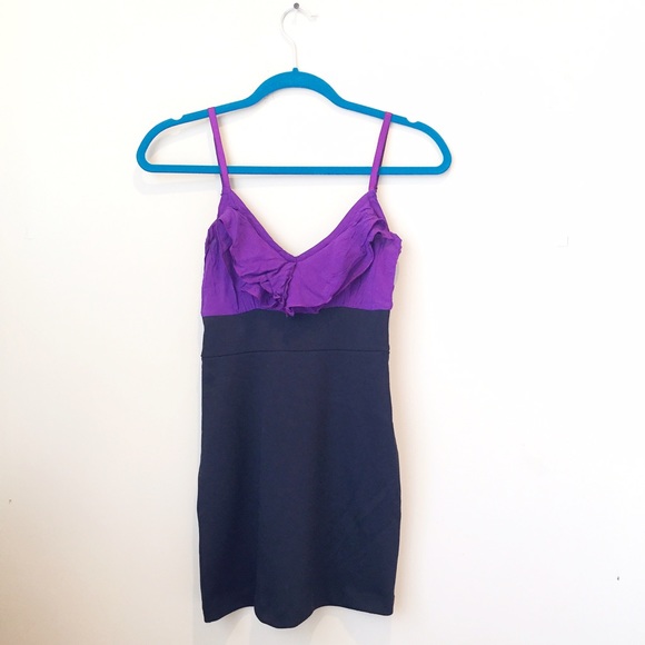 Ruffled body-con dress- never worn!