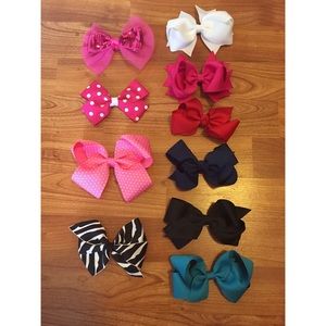 Bows ( ALL 10 for $13)